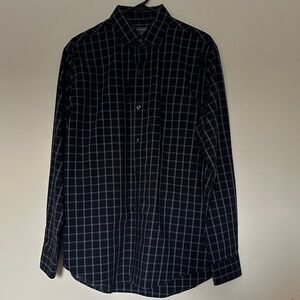 Van Heusen Men's Navy Checkered Button Down Shirt